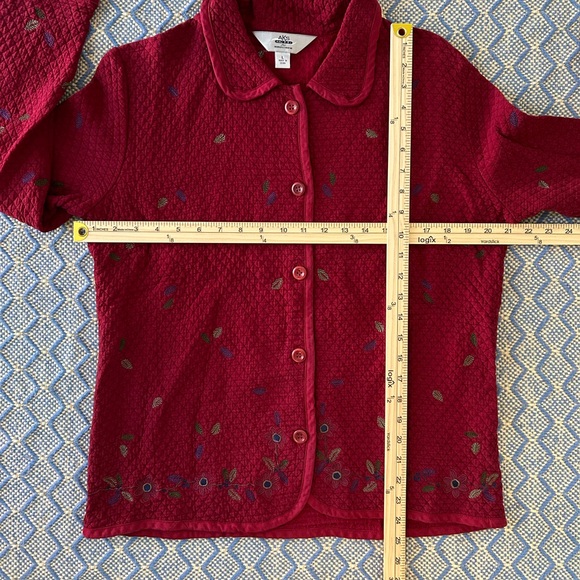 *SOLD* Red Quilted Jacket With Floral & Leaf Embroidery - Picture 9 of 12